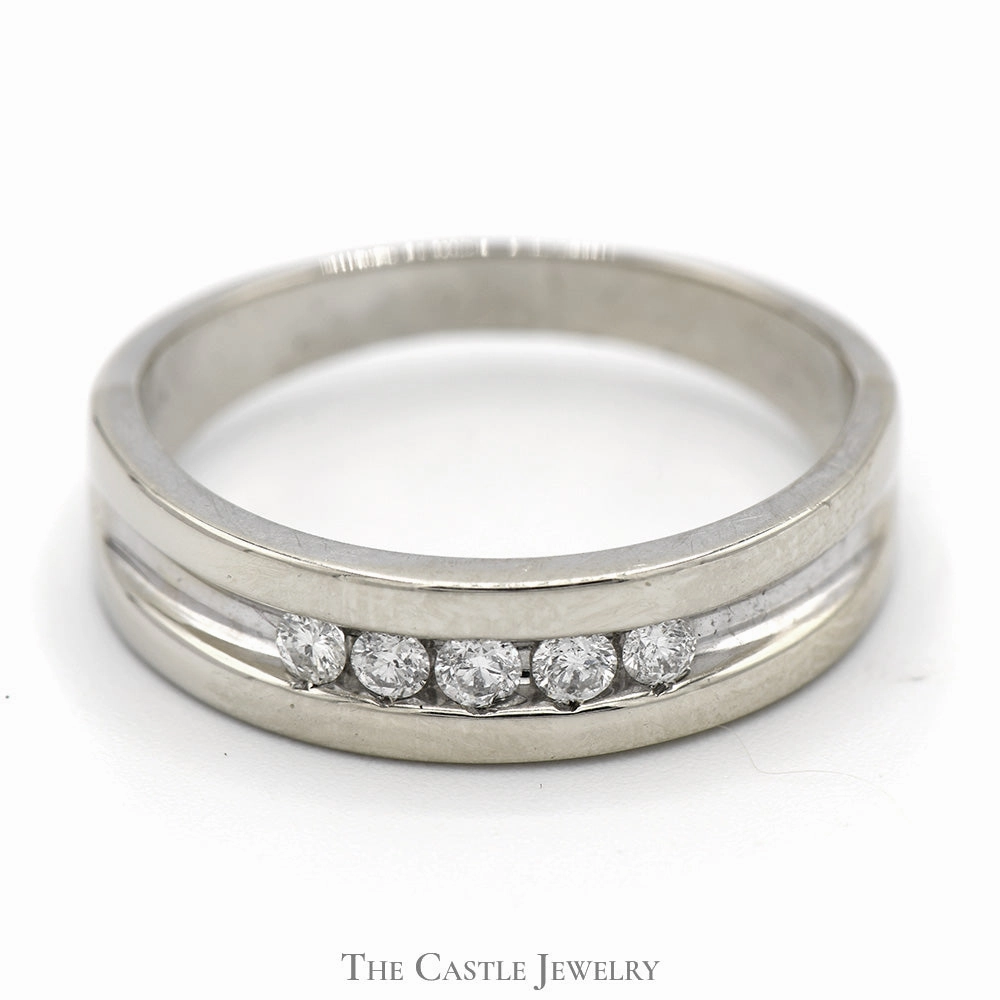 Luxe Finish Men's 1/4cttw Nick Set Diamond Wedding Band in 14k White Gold