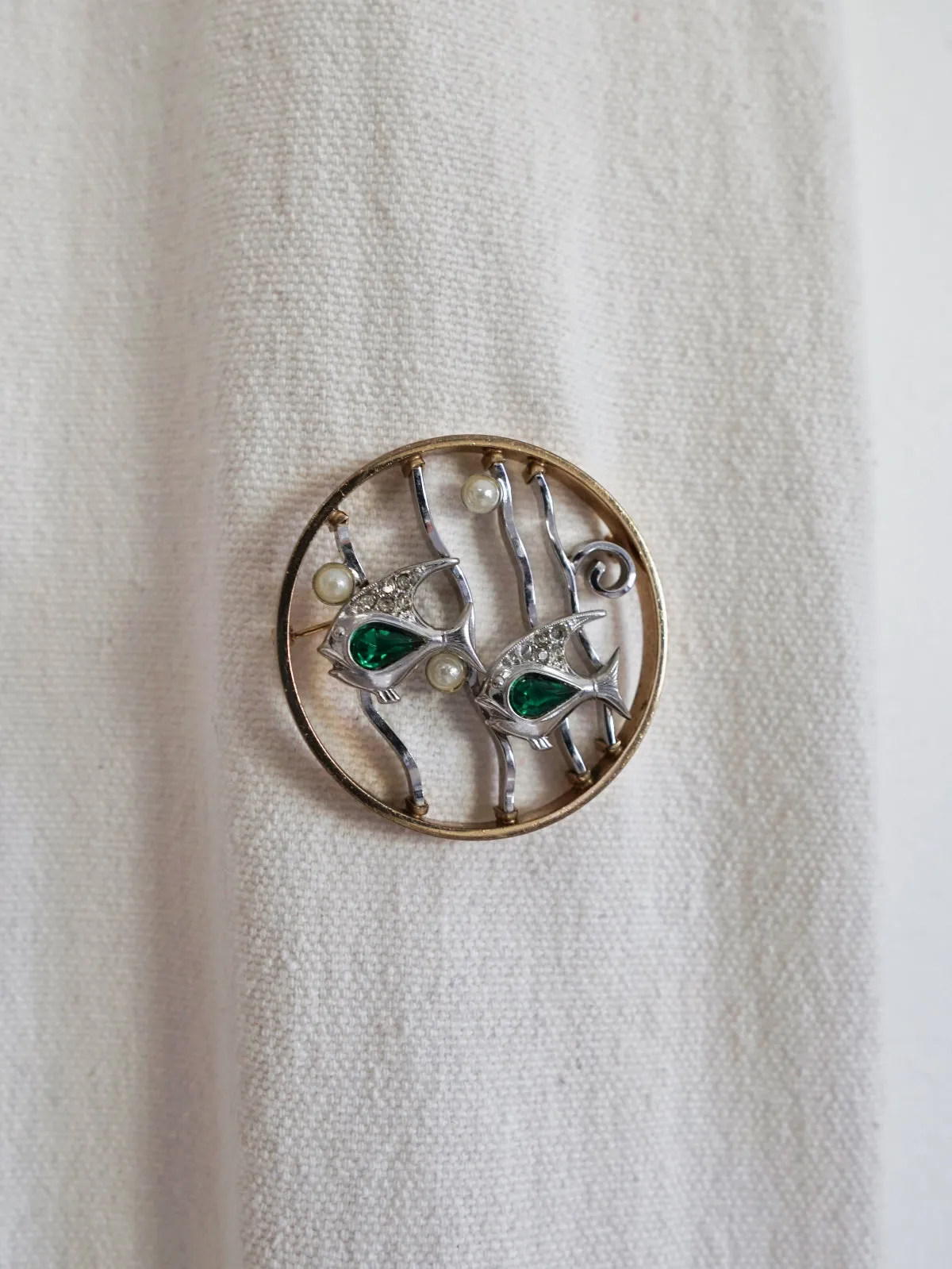 Mid Century Angel Fish Bubble Brooch