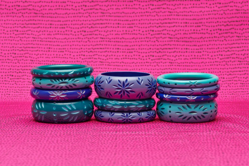 Midi Nymph Carved Bangle