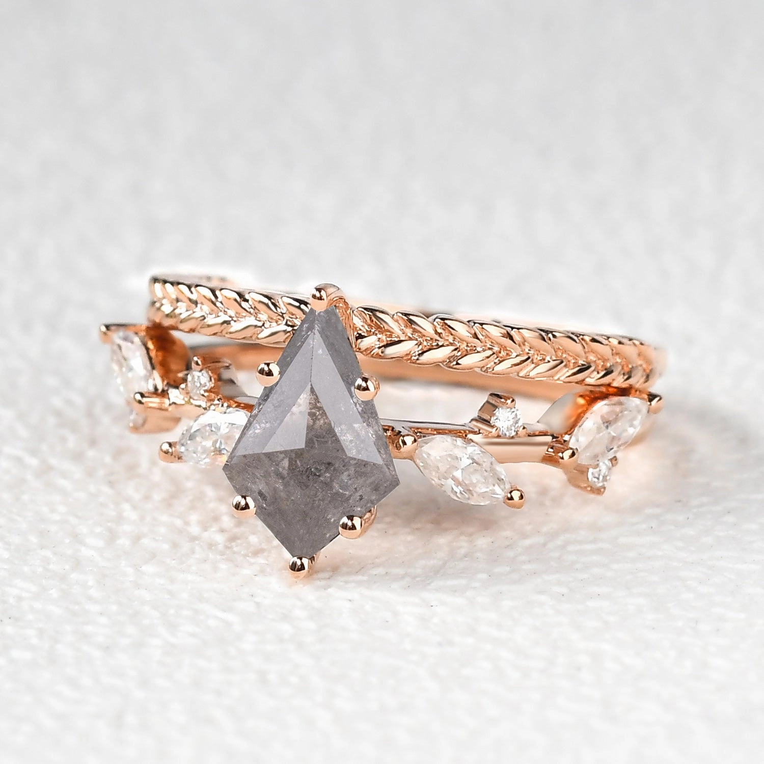 Stylish Detail Photo Focus Kite Cut Salt and Pepper Diamonds Leaf Engagement Ring Set 2pcs