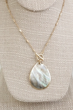 Modern Style Knotted Piece Minimalist boho short gold necklace golden framed teardrop shell