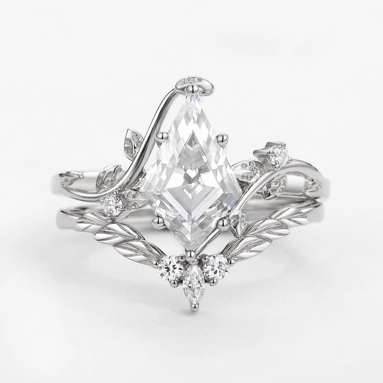 Moissanite Kite Cut Vine Engagement Ring Set 2pcs - Twigs Studio Shot Bright Highlight