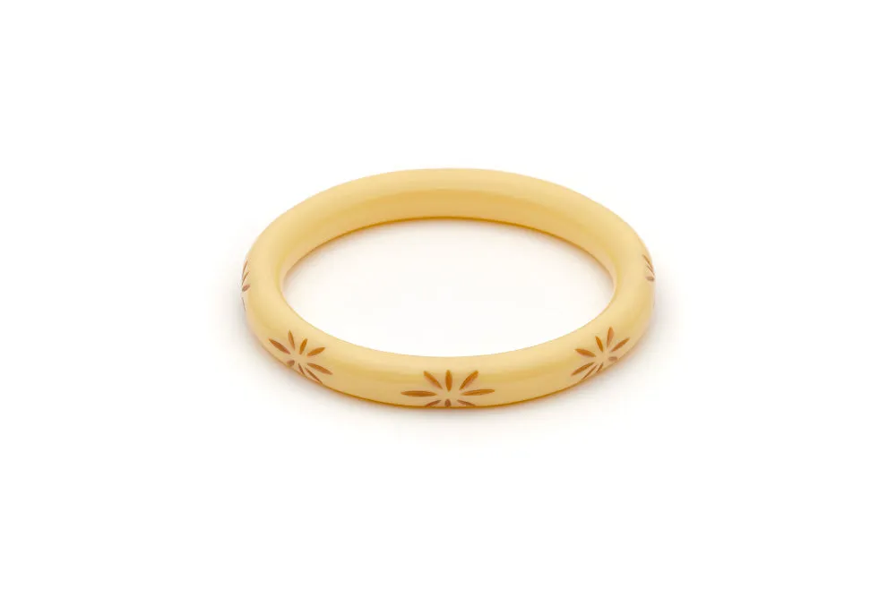 Narrow Lait Carved Bangle