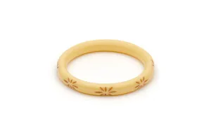 Narrow Lait Carved Bangle