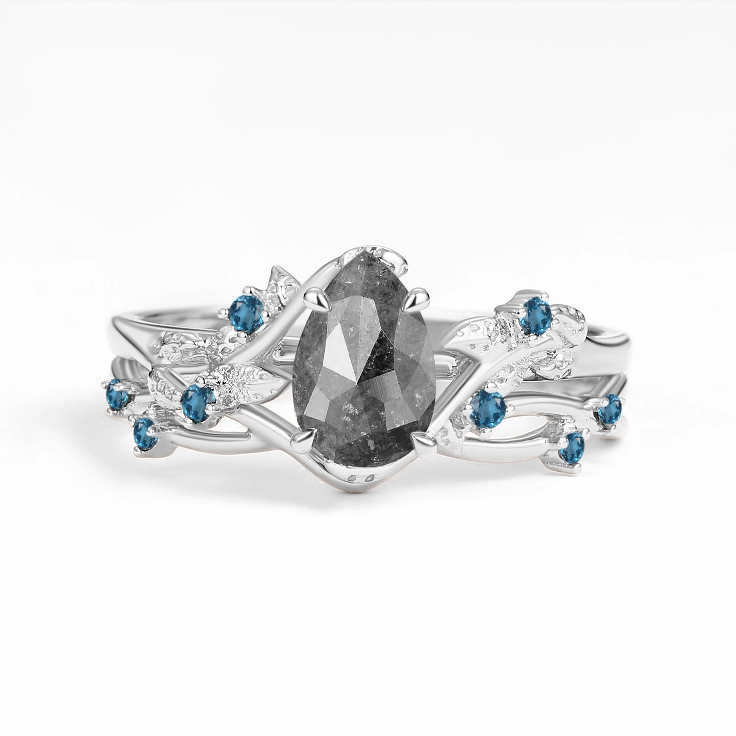 Structured Shape Cool Detail Nature Inspired - Pear Shaped Salt and Pepper Diamond Leafy Ring Set 2pcs - Mossy