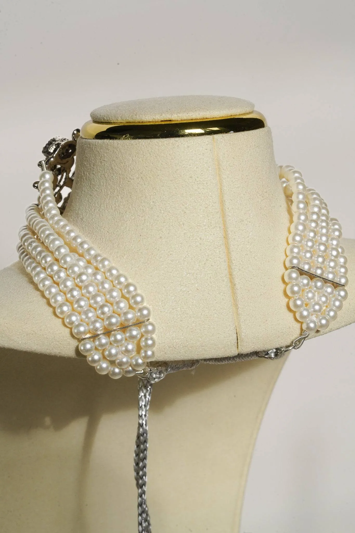 Noreen - Artisan Crafted Choker Necklace Set With Earrings & Tikka