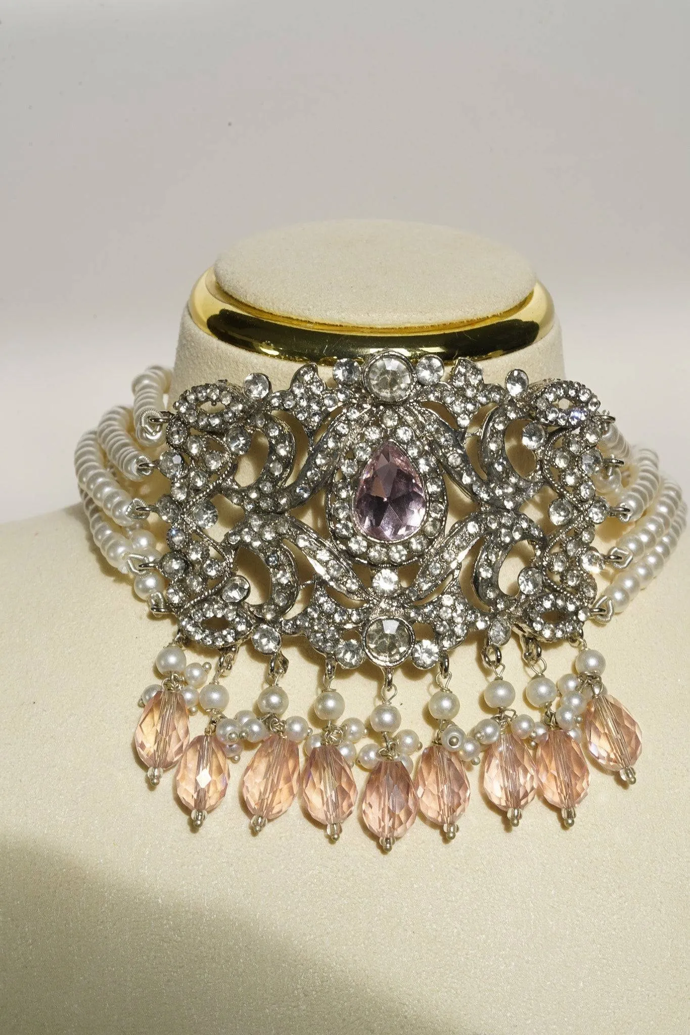 Noreen - Artisan Crafted Choker Necklace Set With Earrings & Tikka