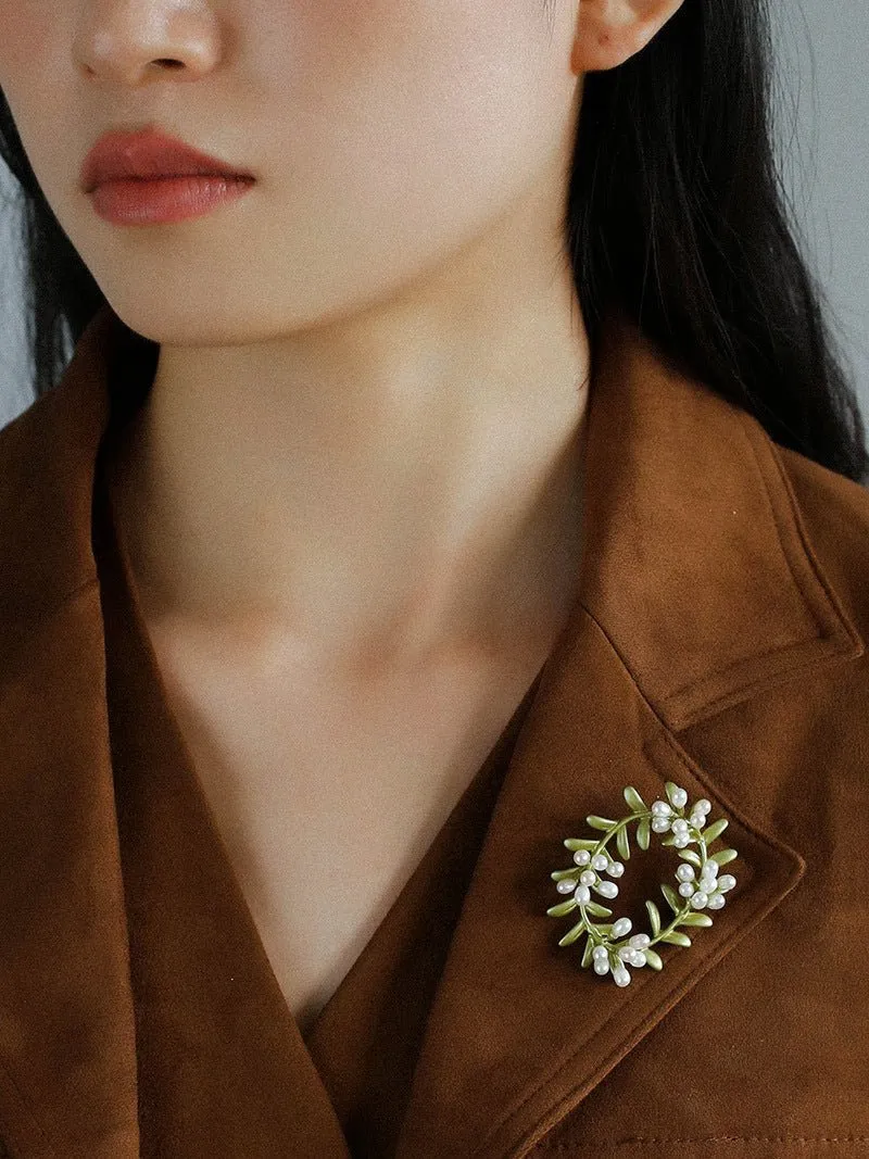 Peach Blossom Wreath Brooch
