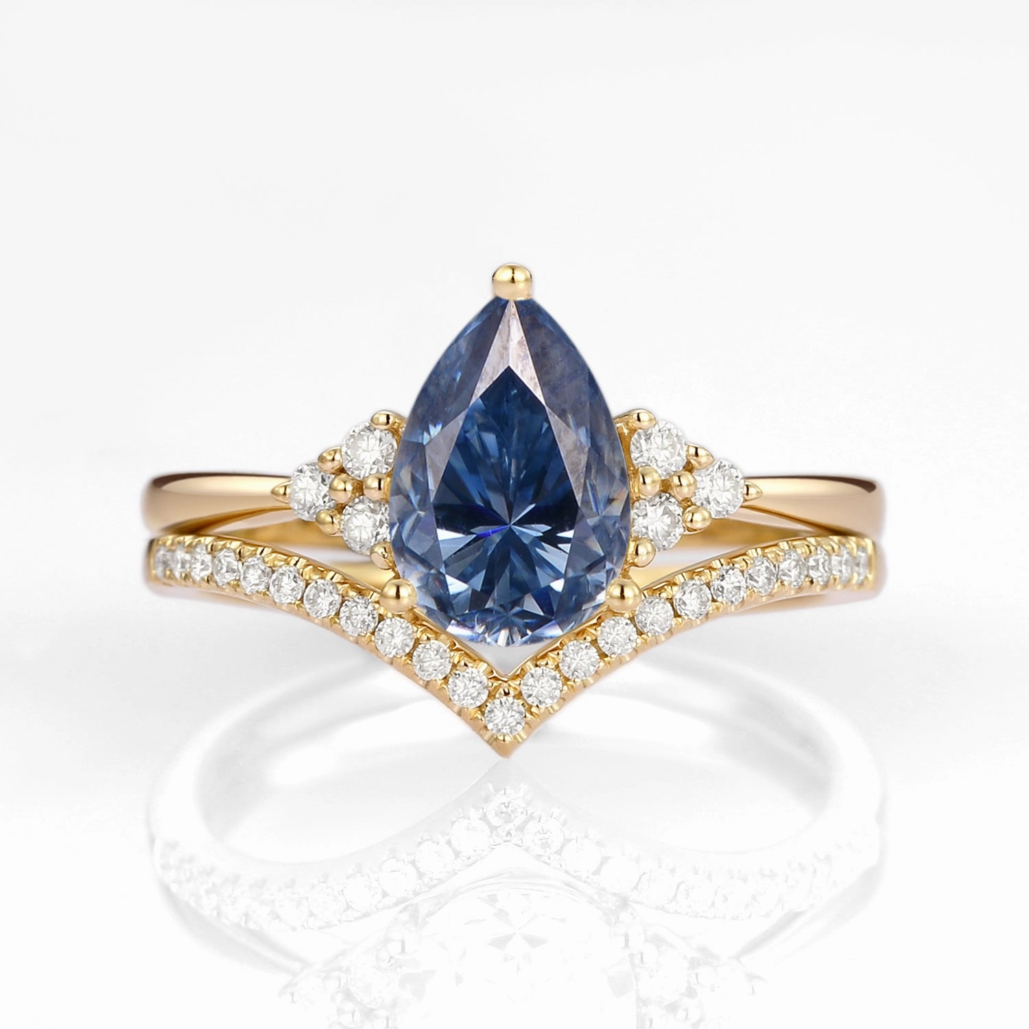 Timeless Shine Shine Balanced Detail Pear Shaped Moissanite Chevron Rose Gold Ring Set 2pcs - Lily