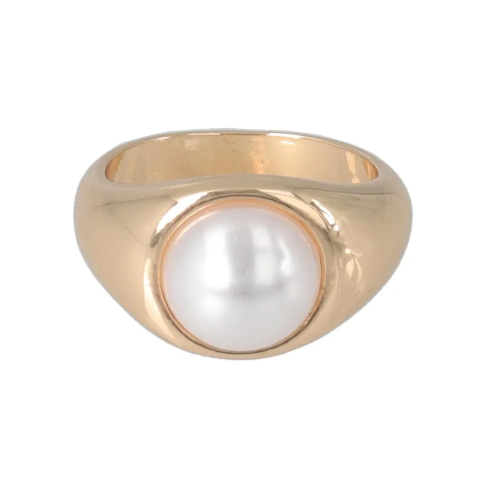 Pearl Signet Ring