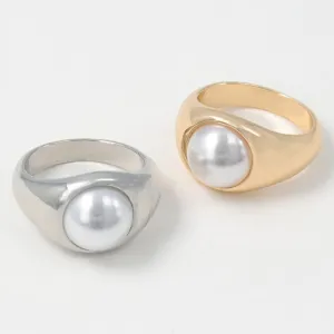 Pearl Signet Ring