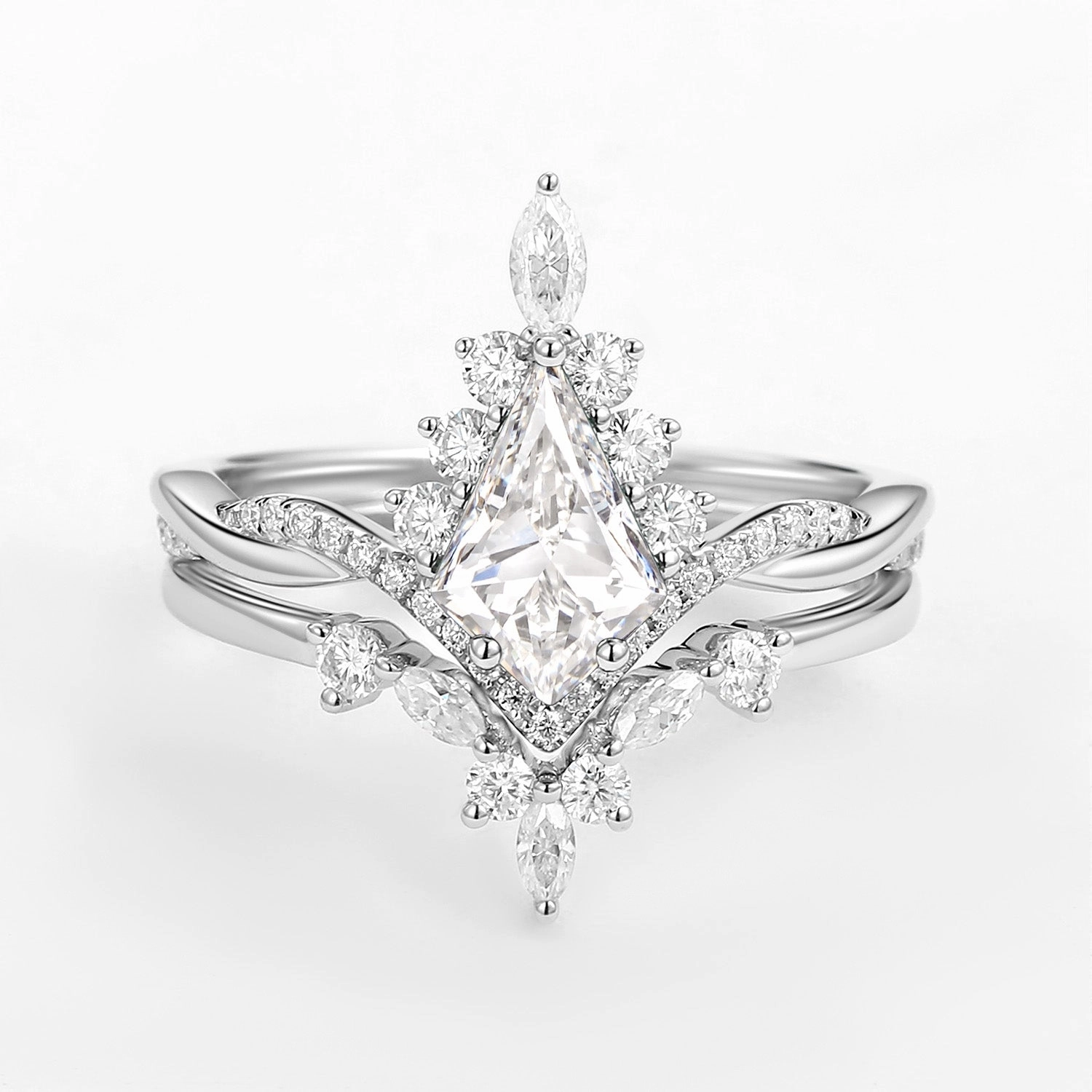Unique Lab Grown Diamond Kite Shape Engagement Ring Sets 2pcs Shine In Light