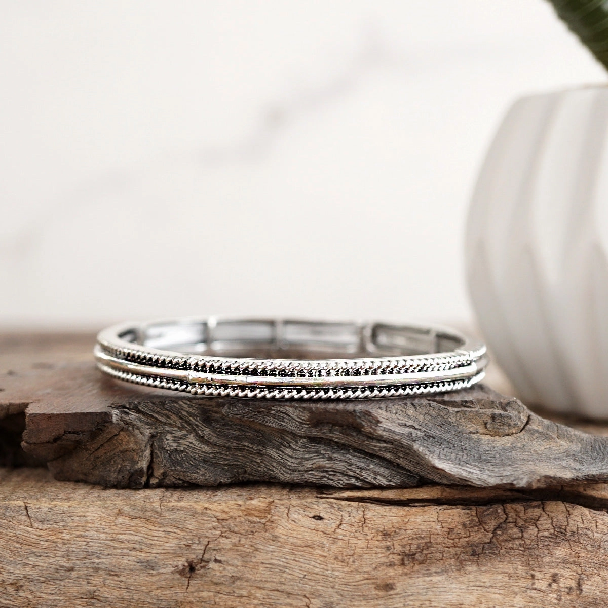 Borderless Amalgamations Worry-Free Wear Prairie Glow ?C Western Stretchy Silver Bangle Bracelet