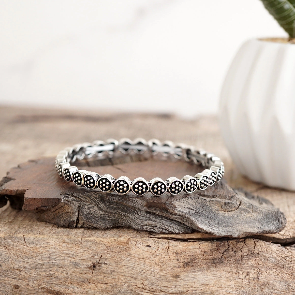 Prairie Glow ?C Western Stretchy Silver Bangle Bracelet Clear Horizon