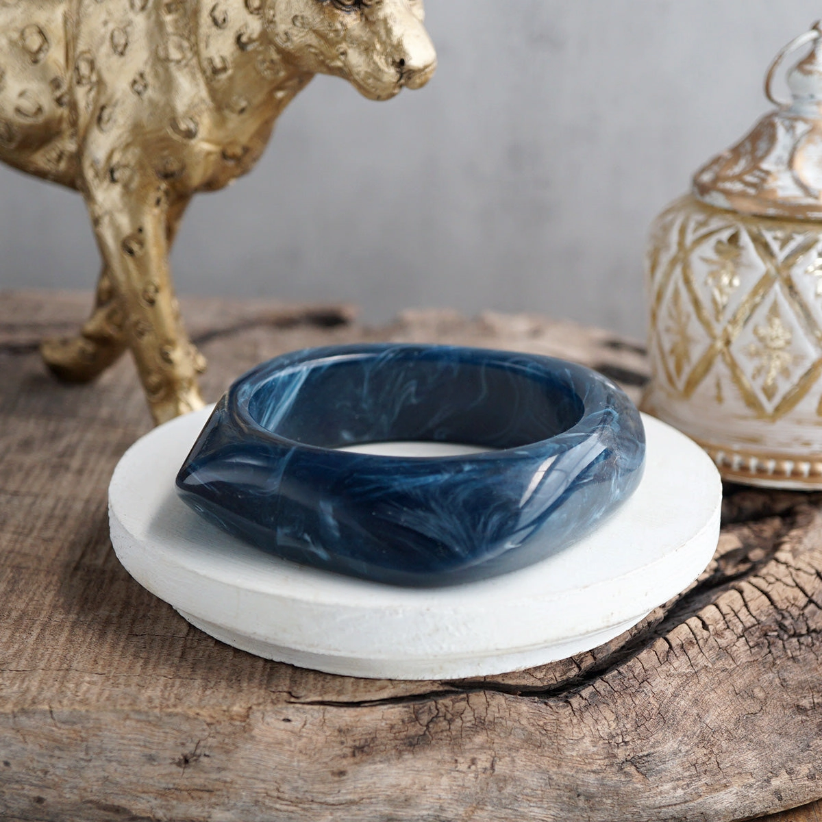 Exclusive Biography Never-Ending Charm Earth Edge ?C Square Resin Chunky Statement Bangle