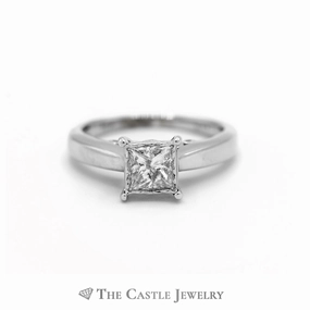 Fresh Style Simple Trinket Princess Cut Diamond Solitaire Engagement Ring 10kt White Gold