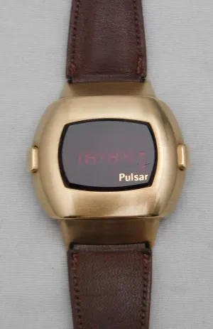 Pulsar Time Computer P3 Date Command 1973 14k Gold Filled Mens Watch....38mm