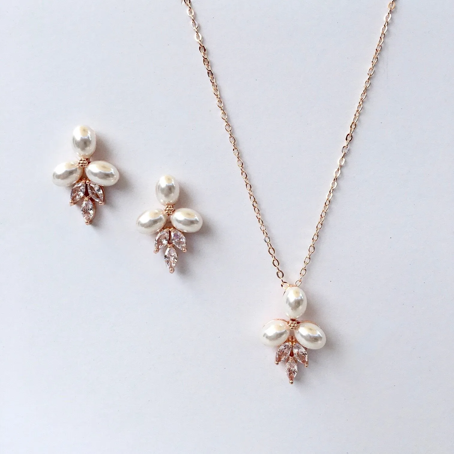 "Adonna" - Pearl Bridal Necklace - Available in Silver, Rose Gold and Yellow Gold