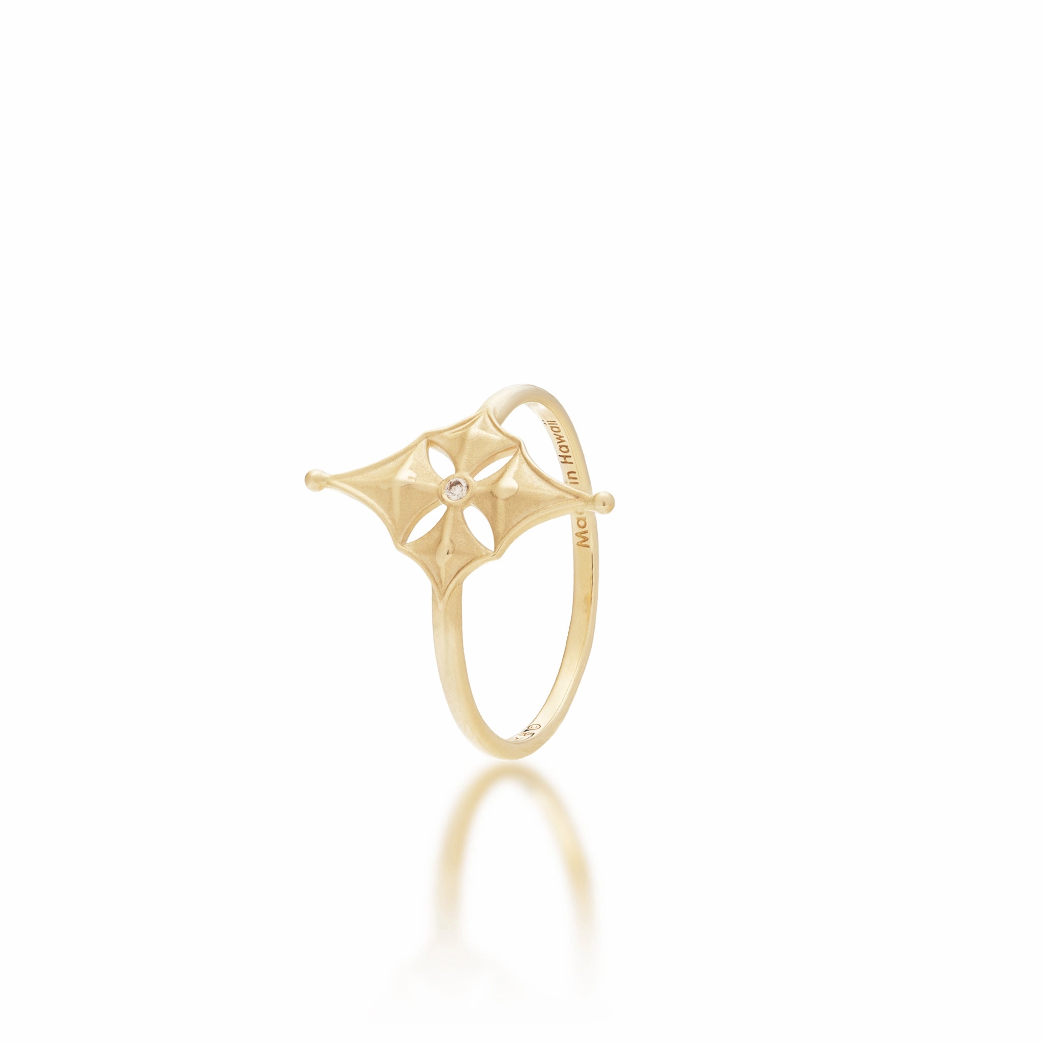 Simple Detail Hawaiian Quilted Star Ring in Gold with Diamond - 16mm