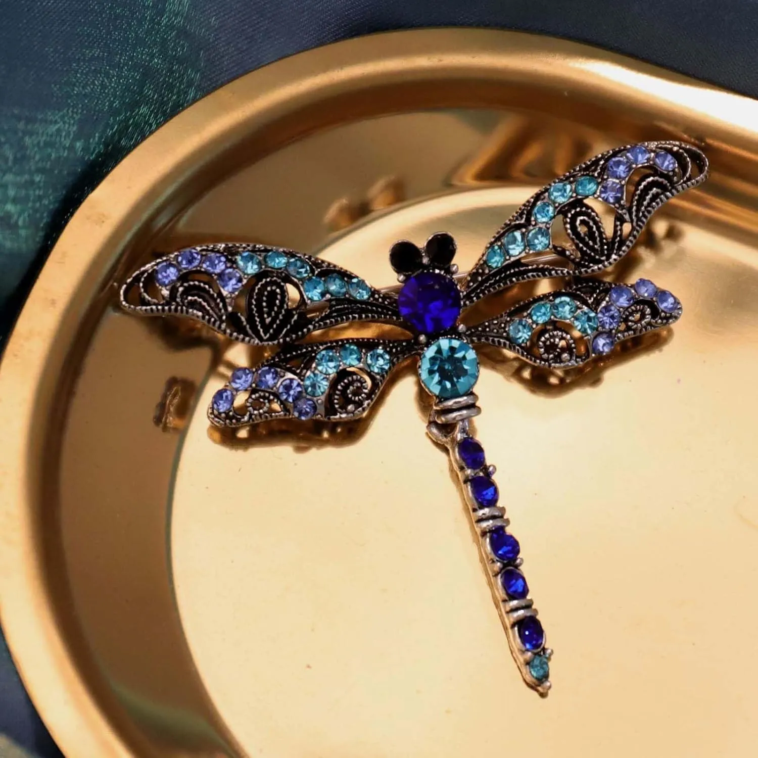 Rhinestone Dragonfly Brooch Pin Diamond CZ Insect Dragonfly Pin Red Crystal Dragon Flies Lapel Pin Elegant Bridal Bouquet Brooch Clothing Corsage Jewelry for Women