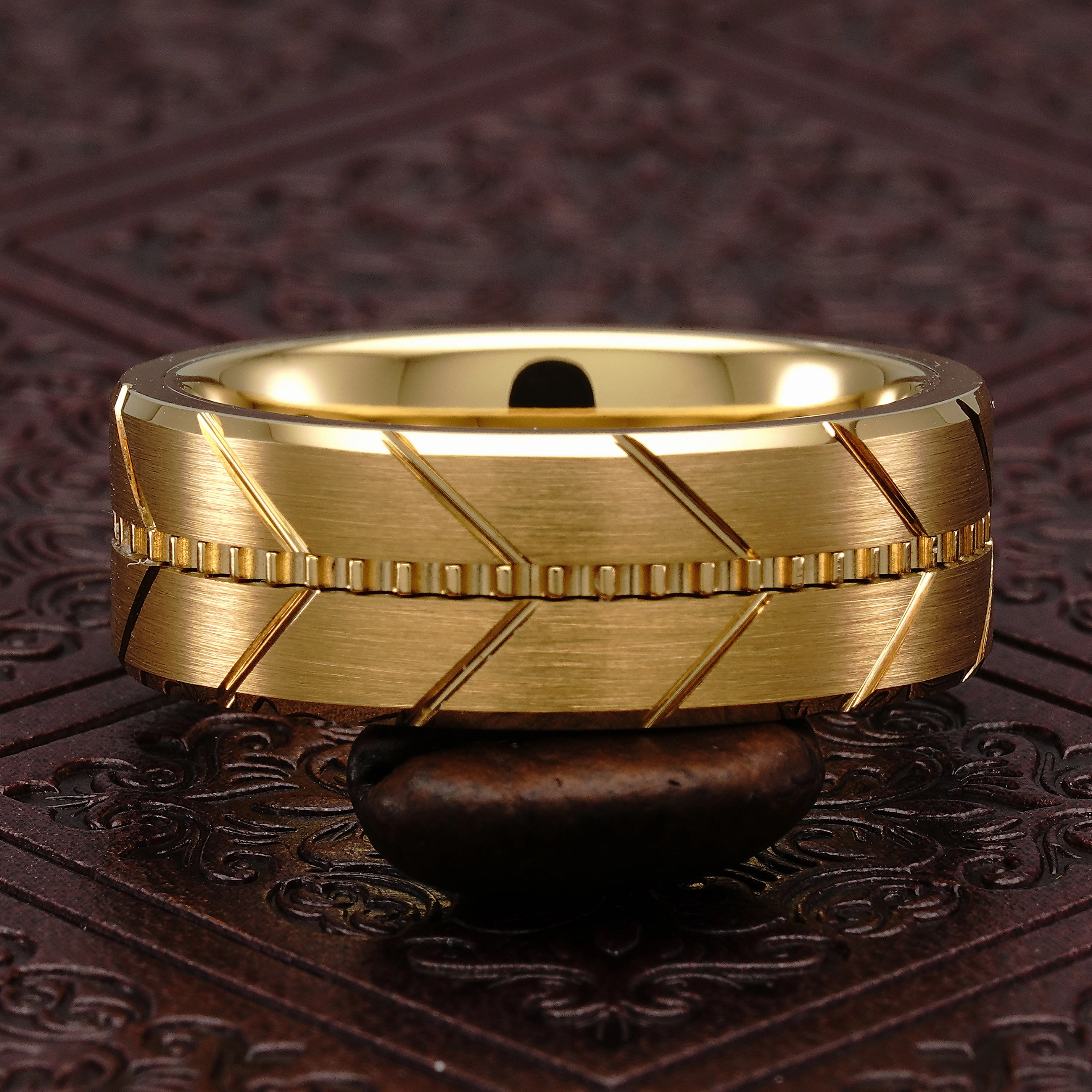 Personal Style 100S JEWELRY Tungsten Carbide Rings for Men Gold Wedding Bands Milgrain Style Beveled Edge Size 6-16