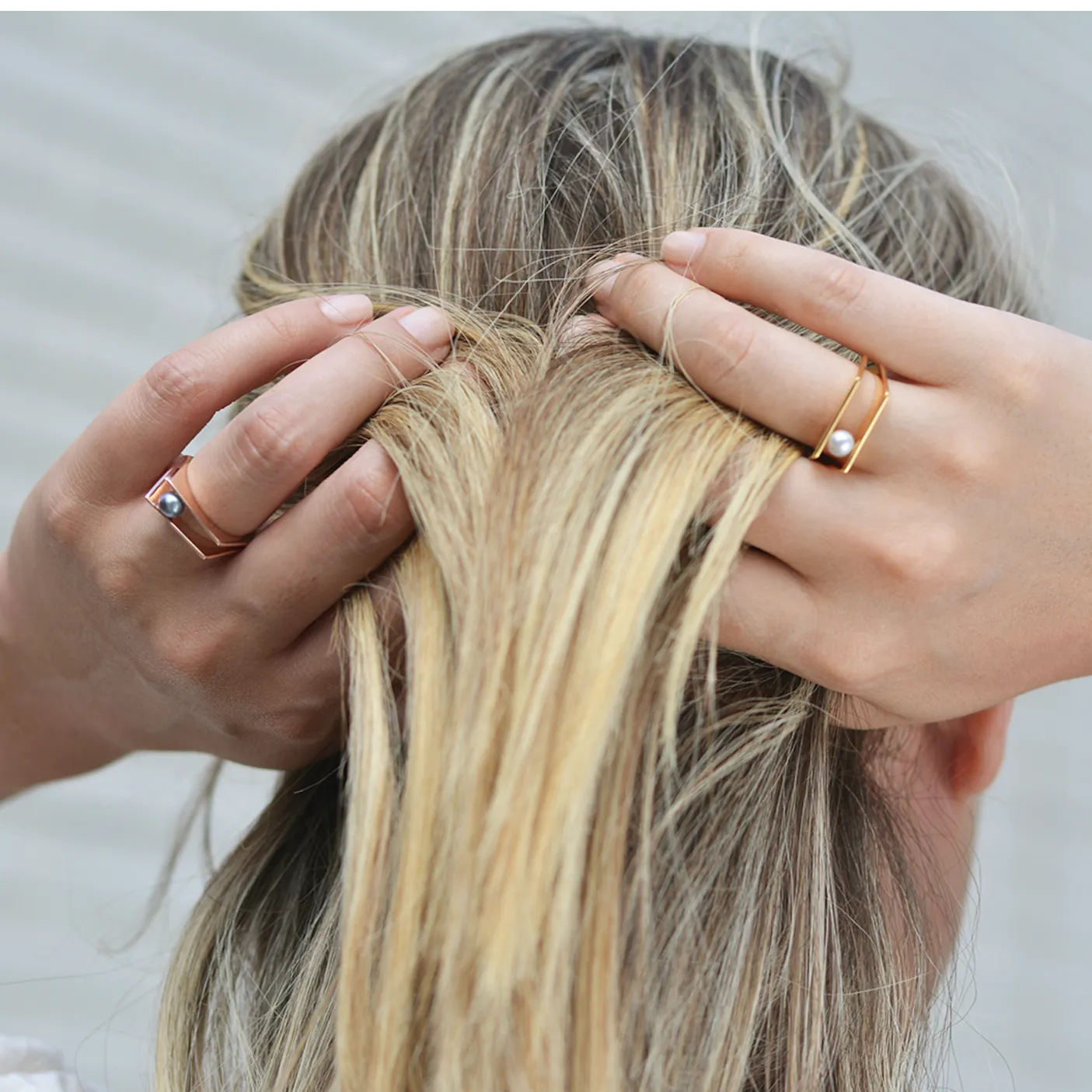 Rose Gold White Pearl Ring Alvaro
