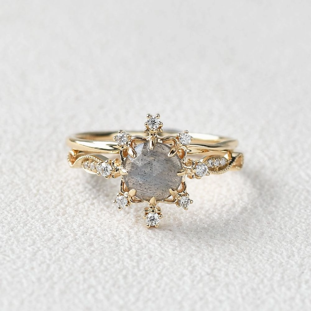 Camera Focus Round Cut Labradorite Vintage Inspired Ring Set 2pcs