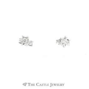 Round Diamond Stud Earrings in Round Illusion Mounting Contemporary Look Sparkling Choice