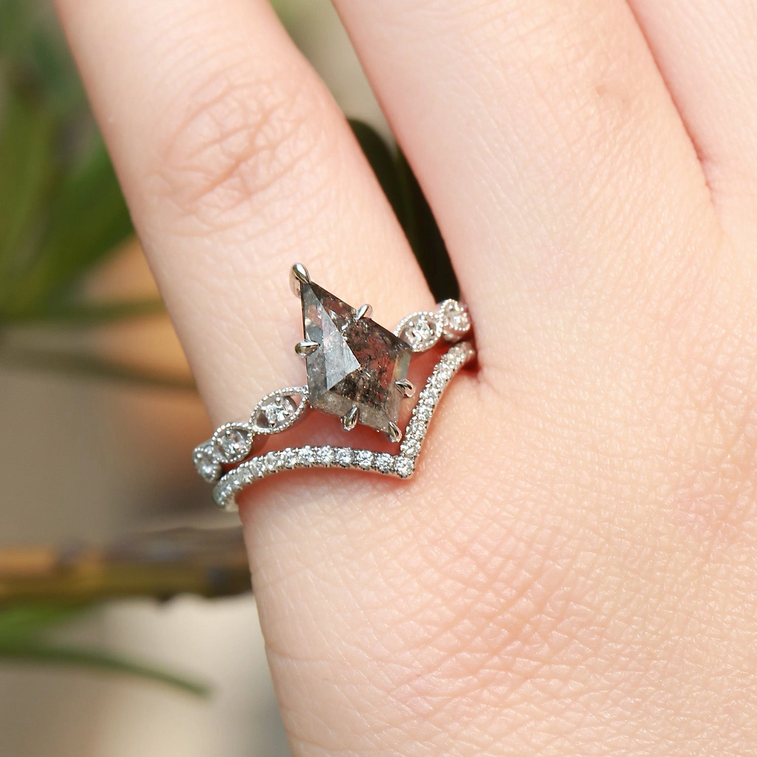 Salt and Pepper Diamonds Minimalistic Engagement Ring Set 2pcs Graceful Beauty Feminine Light