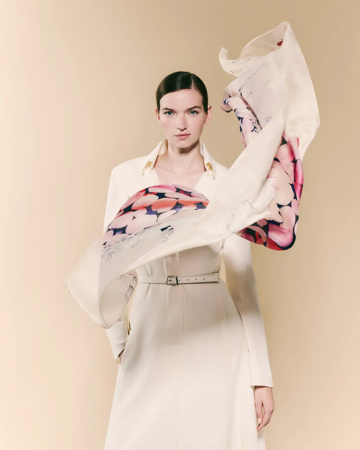 Scarf in Cashmere Silk with Silver Dollars Print