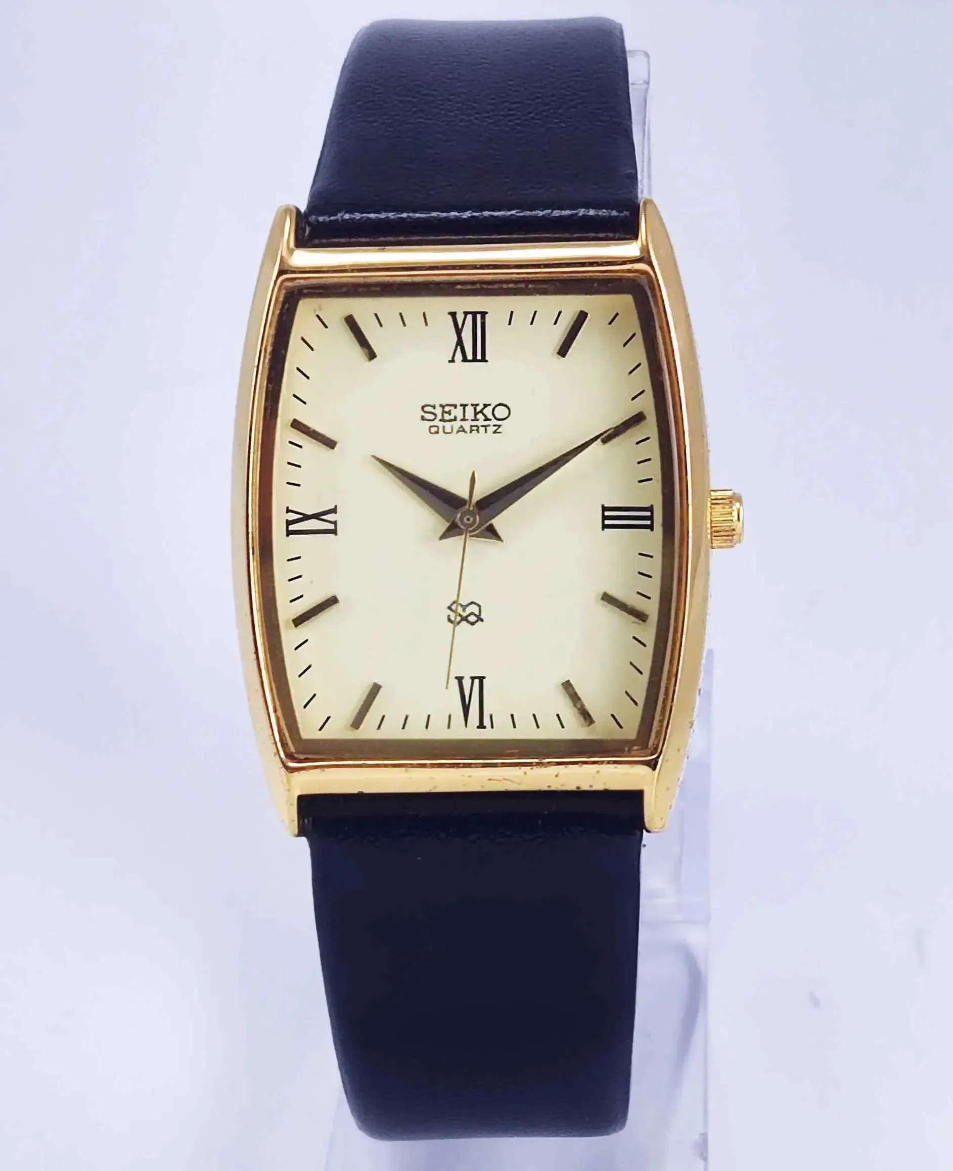 Seiko Quartz MIYOTA Cream Dial Golden Case Men's Watch