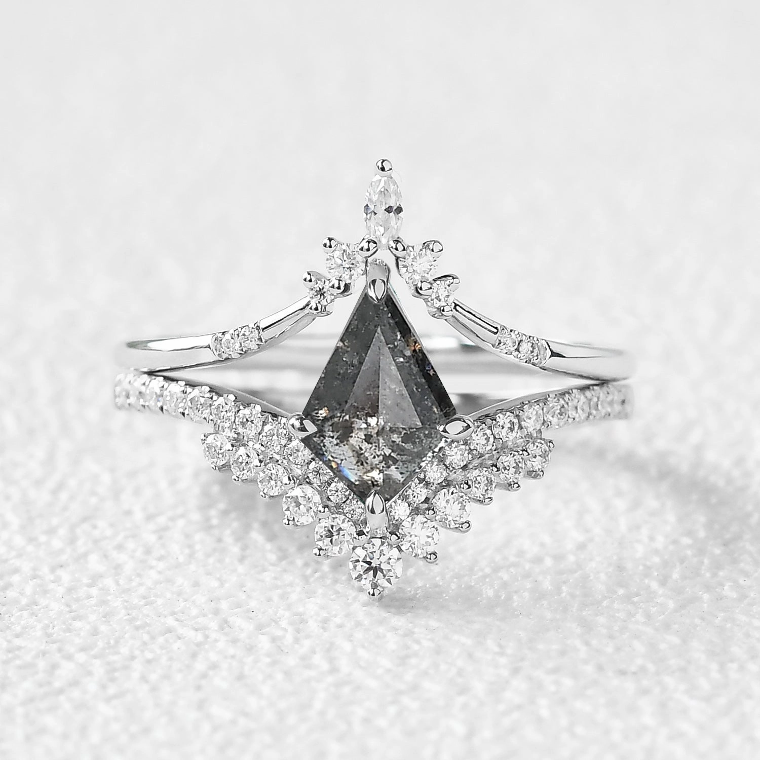 Classic Shape Curved Salt and Pepper Diamonds Engagement Ring Sets 2pcs