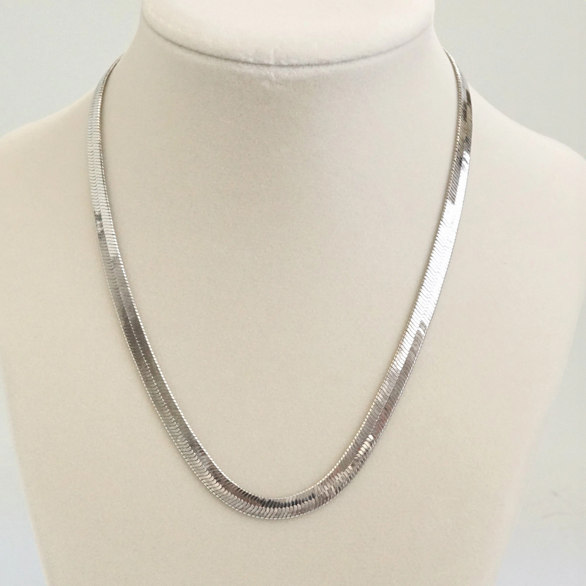 Fashion highlight Shiny Herringbone chain necklace Gold Silver