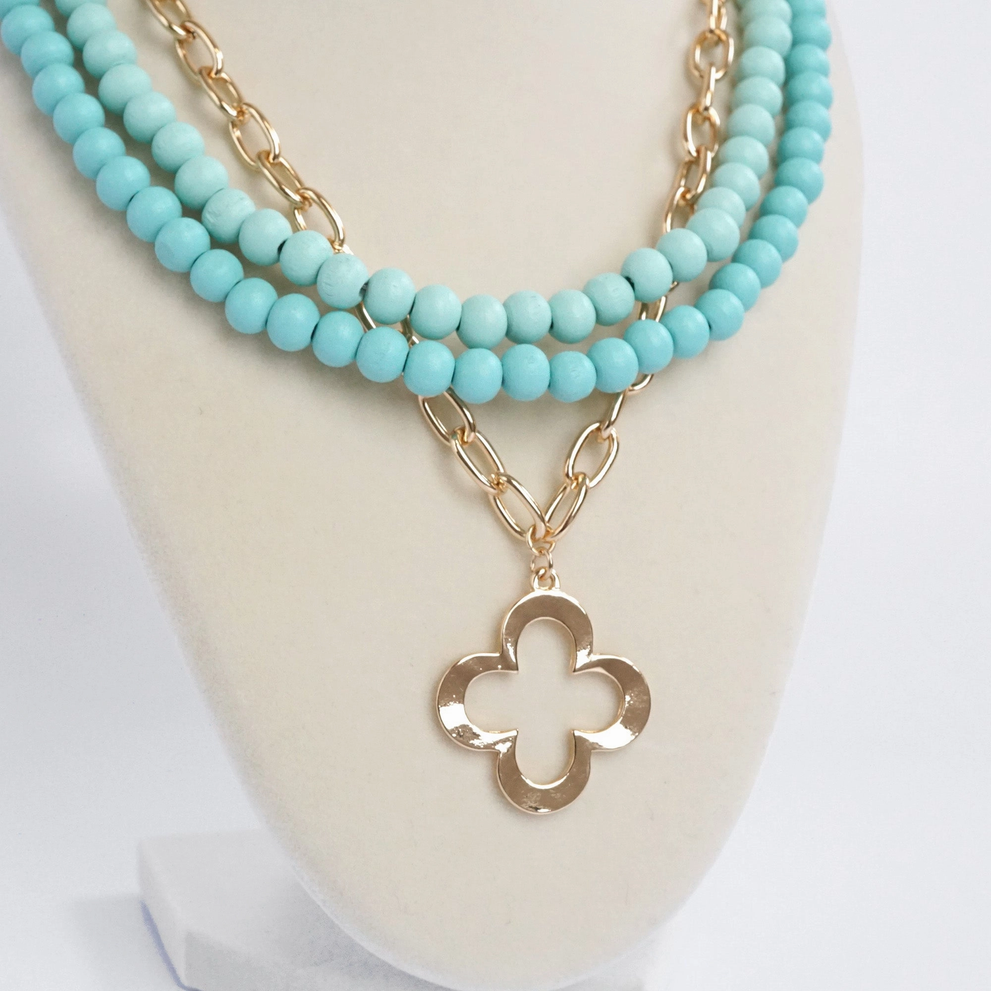 Short Necklace Wooden Beads Clover paperclip chain - Green Sequined Jewelry Ornamental Chain