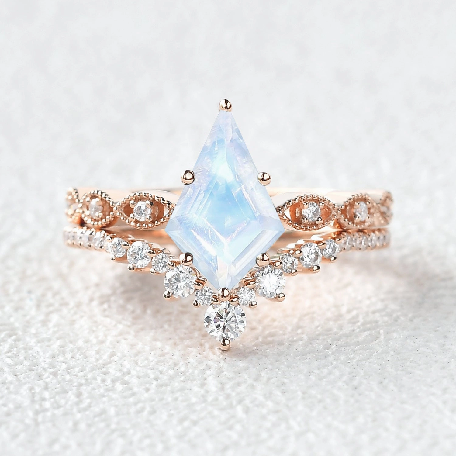 Subtle Form Dress Up Time Signature Vintage - Vintage Kite Cut Moonstone Engagement Ring Set 2pcs - Winona