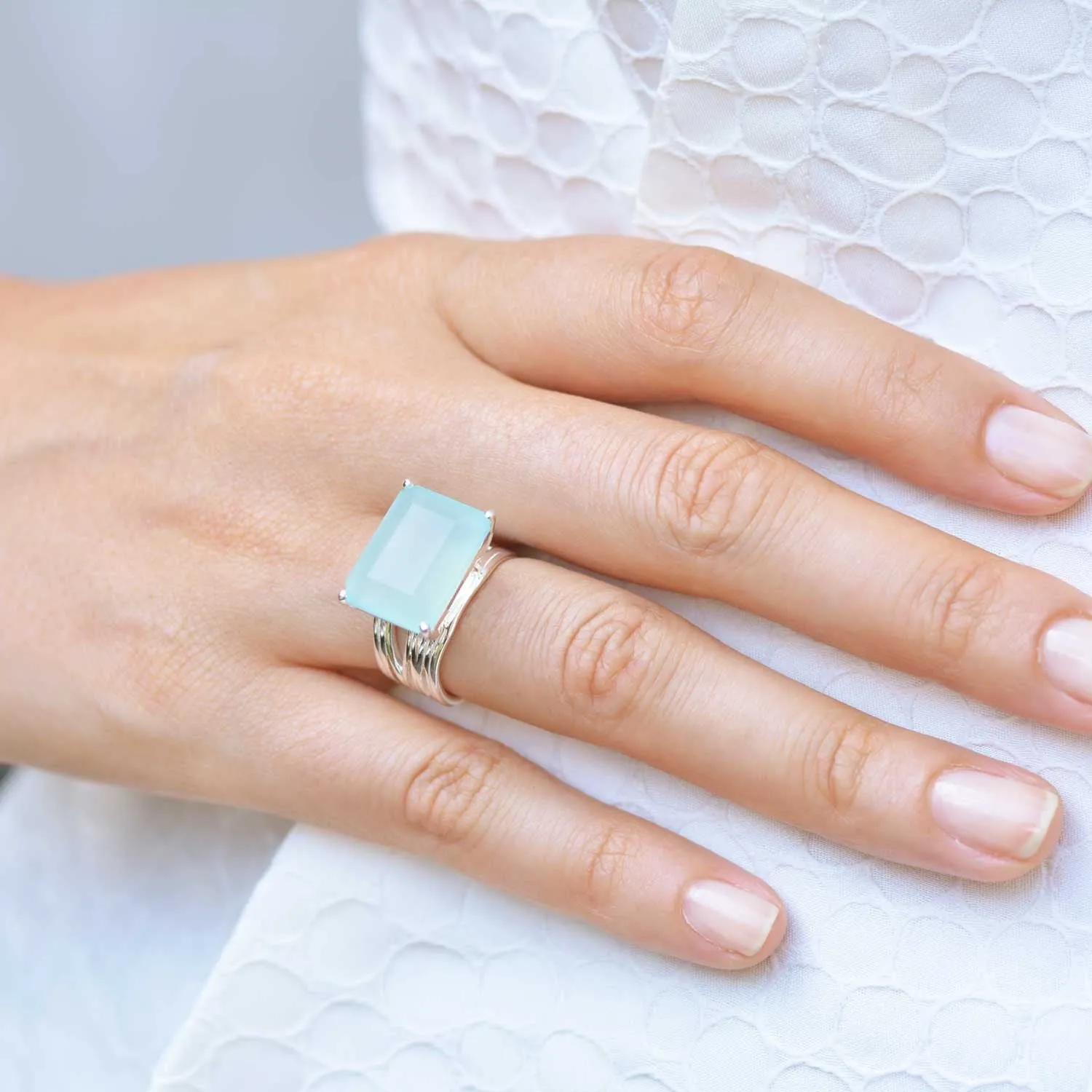 Silver Cocktail Ring Aqua Chalcedony Pietra