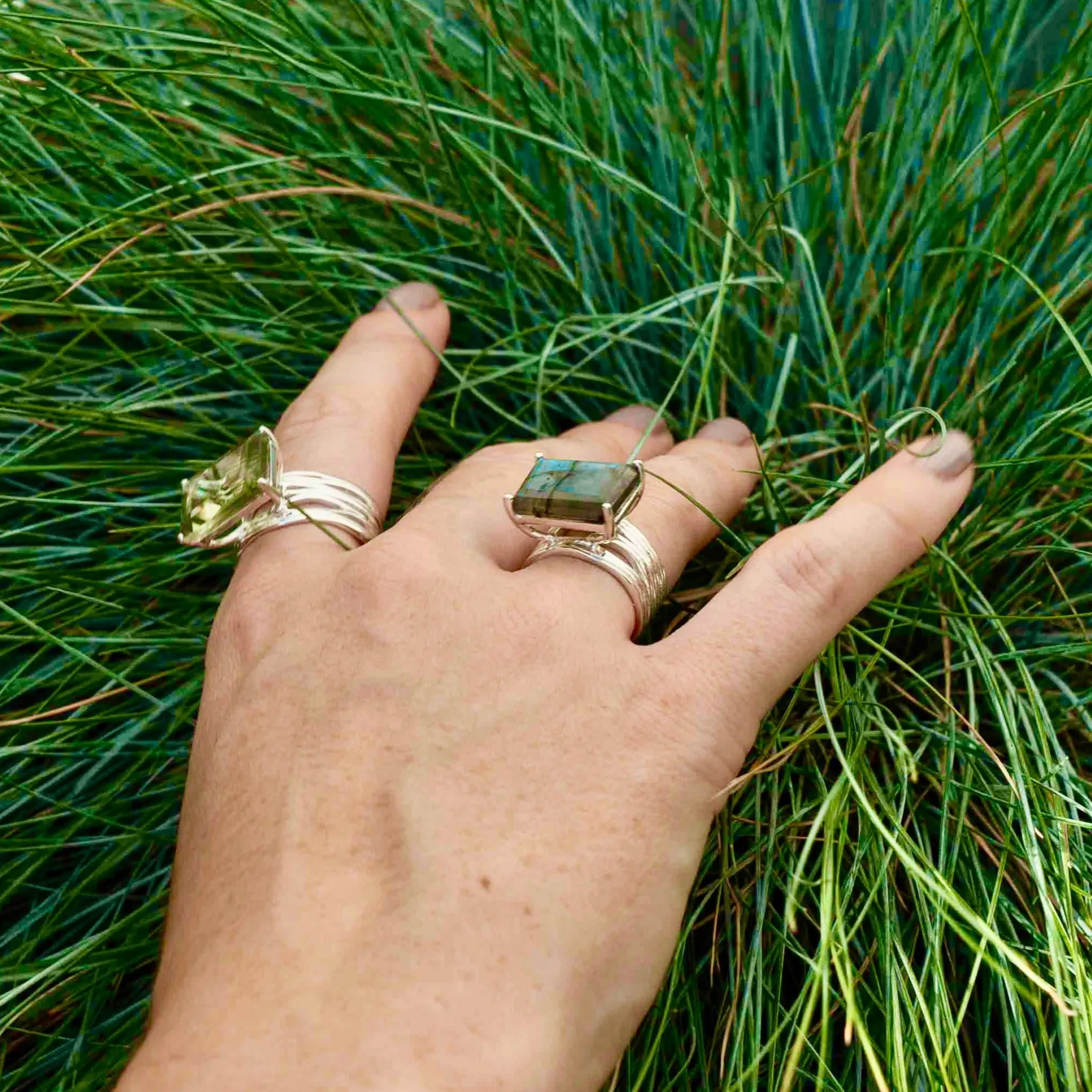 Silver Cocktail Ring Labradorite Pietra