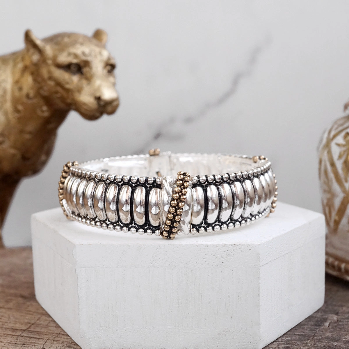 Silver Tides ?C Ribbed Wide Stretch Bangle Multi-Generational