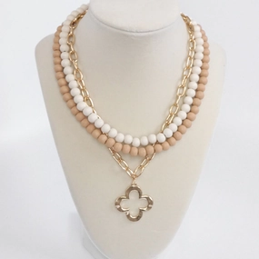 Vacation Piece Business casual Short Necklace Wooden Beads Clover paperclip chain - Beige