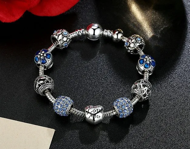 Sophisticated Silver Charm Bracelet: Elegance Meets Versatility in Your Everyday Style