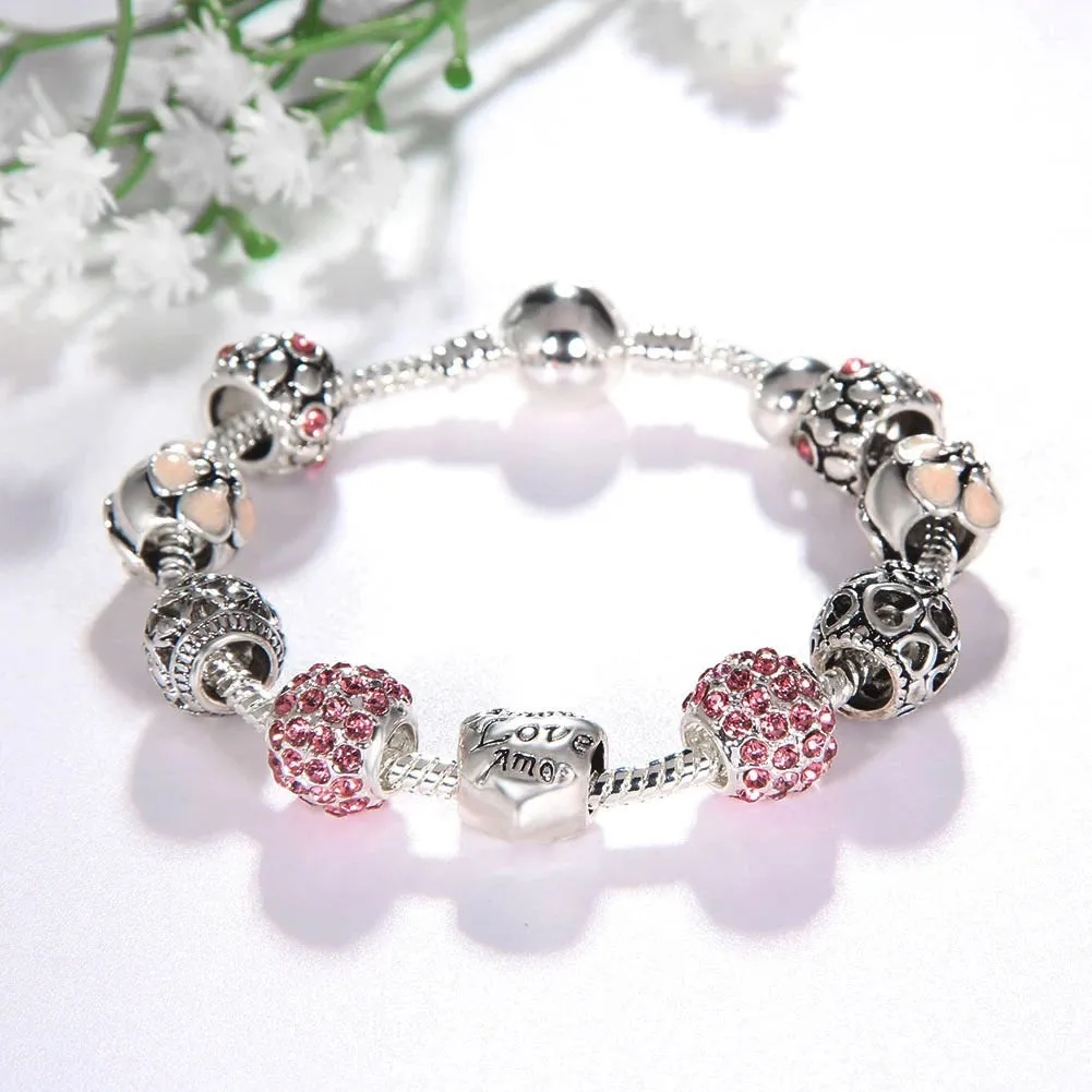 Sophisticated Silver Charm Bracelet: Elegance Meets Versatility in Your Everyday Style