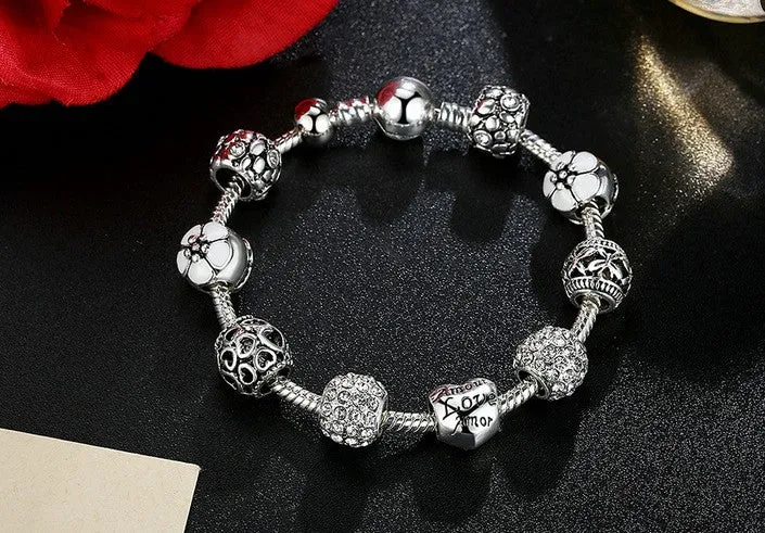 Sophisticated Silver Charm Bracelet: Elegance Meets Versatility in Your Everyday Style