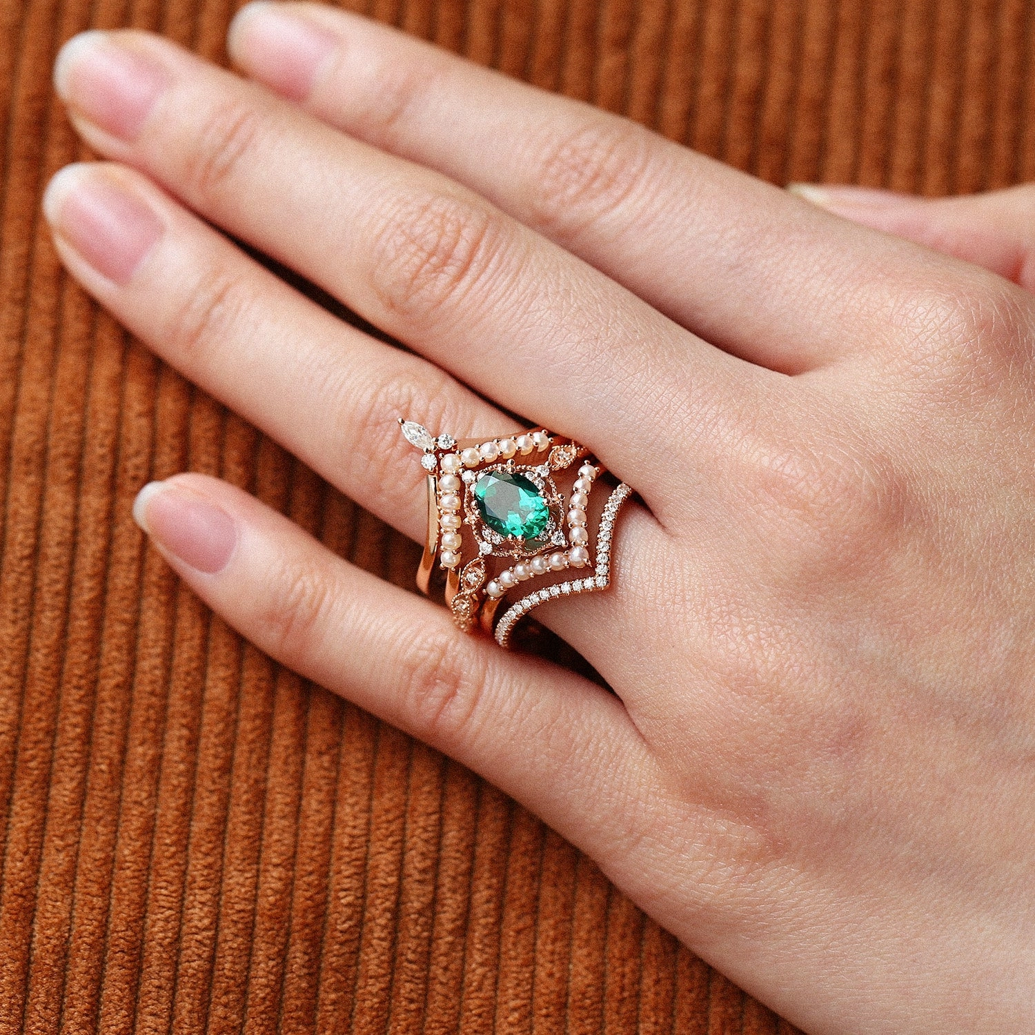 1.5ct Emerald Signature Vintage Extravaganza Rose Gold Ring Set 5pcs bright light