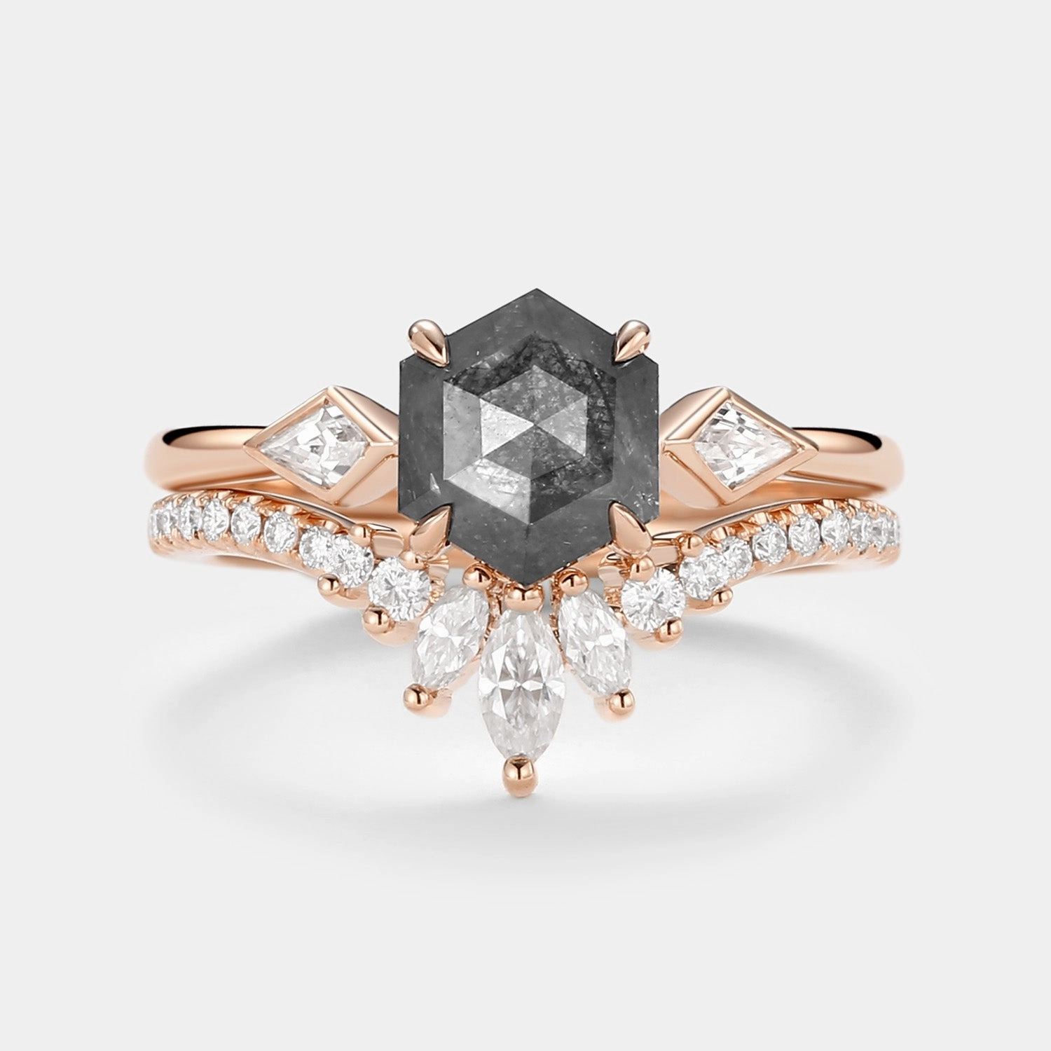 Classic Pieces Hexagon Salt and Pepper Diamonds Three Stone Engagement Ring Set 2pcs - Noir