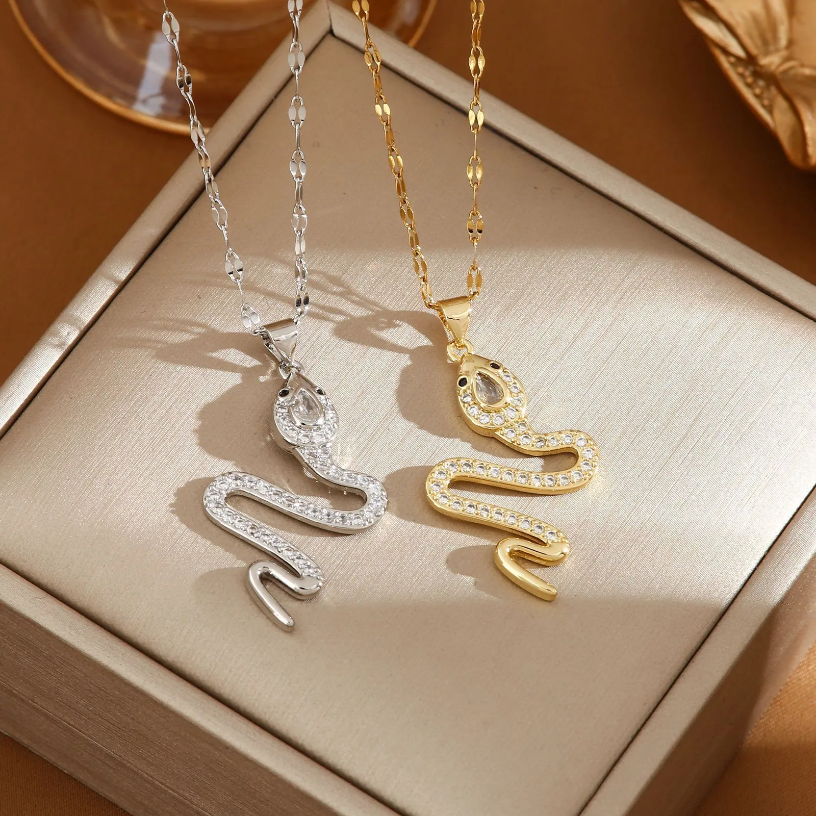 Stylish Titanium Steel Zodiac Snake Necklace – Animal-Inspired Water Wave Chain Jewelry for Women