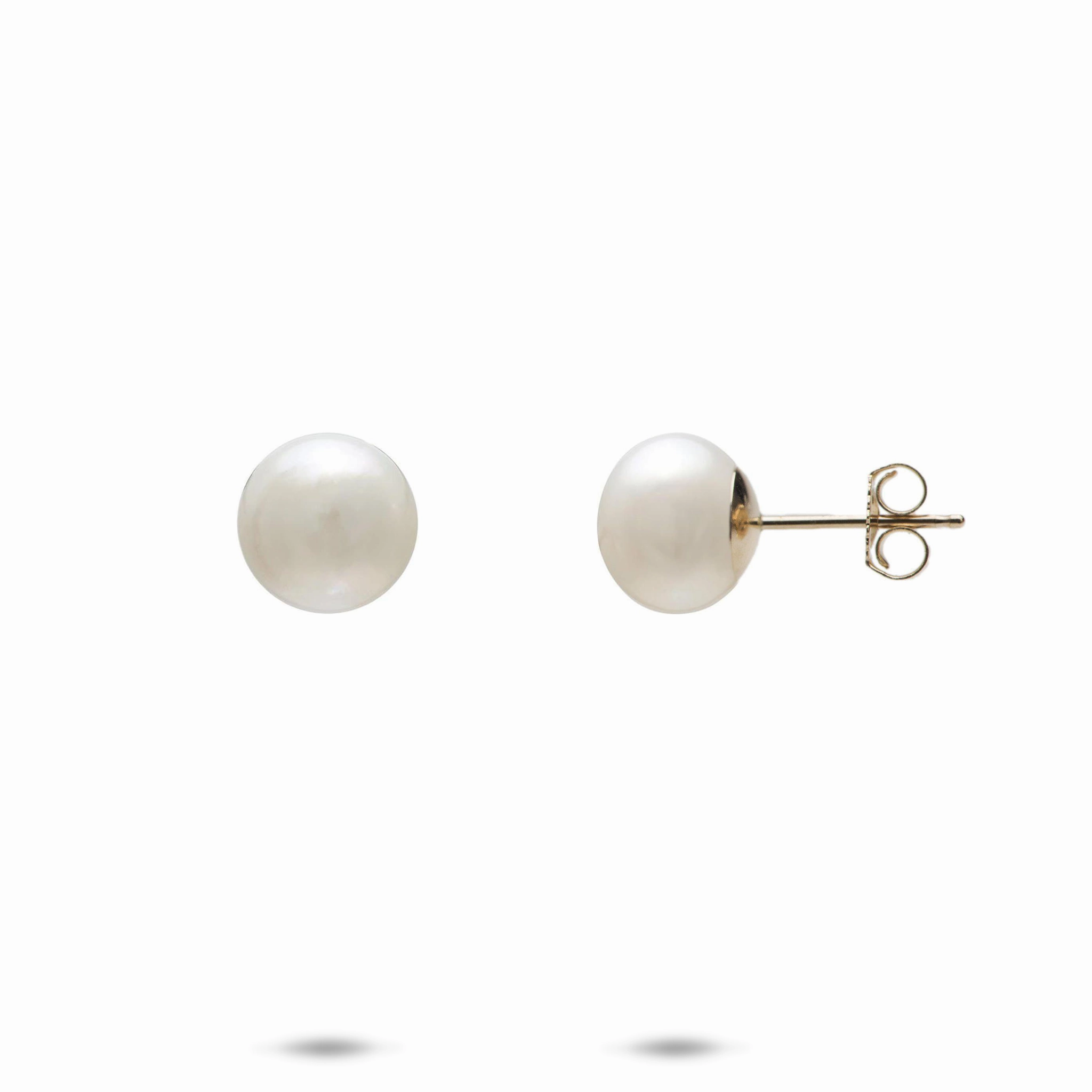 Button Freshwater Pearl Earrings in Gold - 8-9mm Seasonal Mood Effortless Elegance