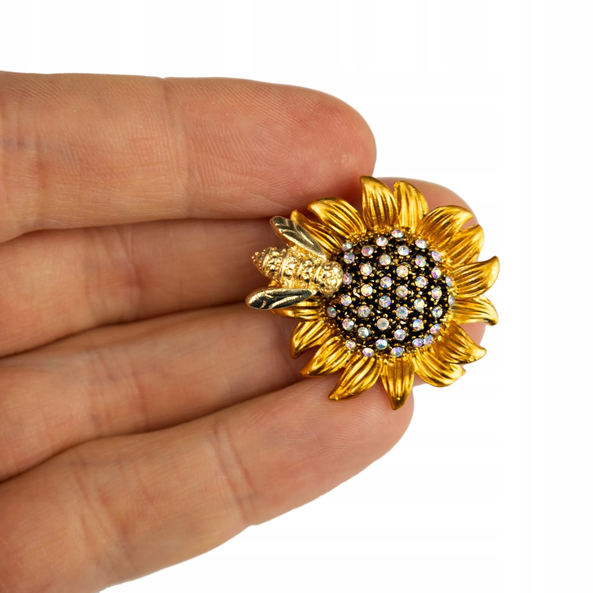 Sunflower with a bee - brooch with a pendant function