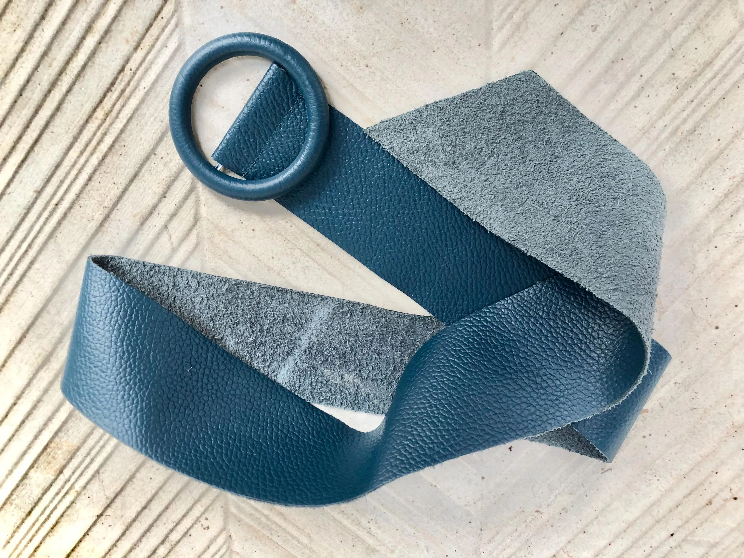 Teal blue leather waist belt with large round buckle. Soft leather belt in blue. Genuine leather teal dress belt. Teal wide waist belt
