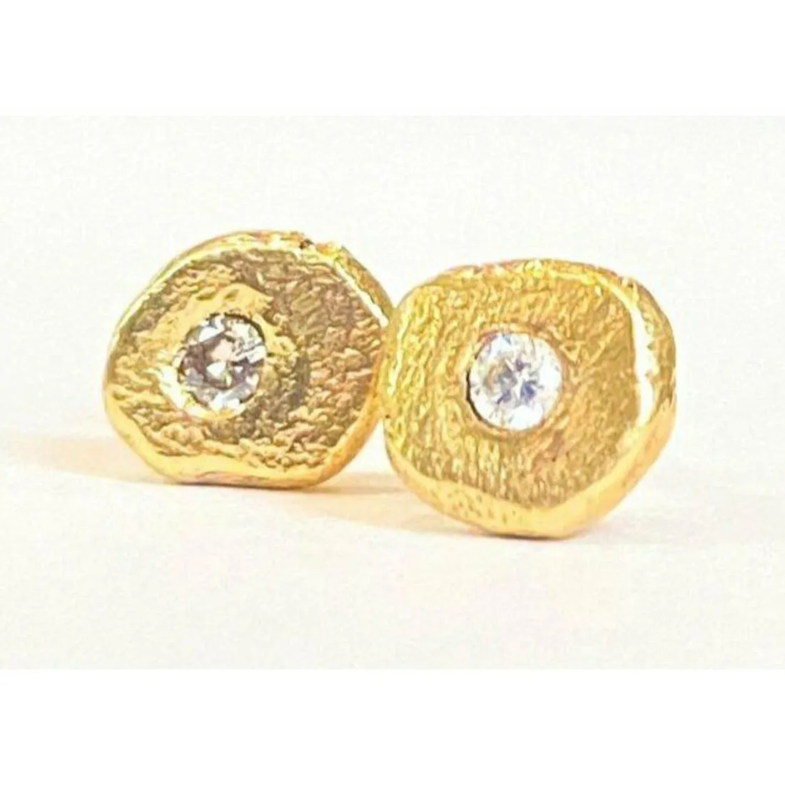 Textured Diamond /stud Earrings