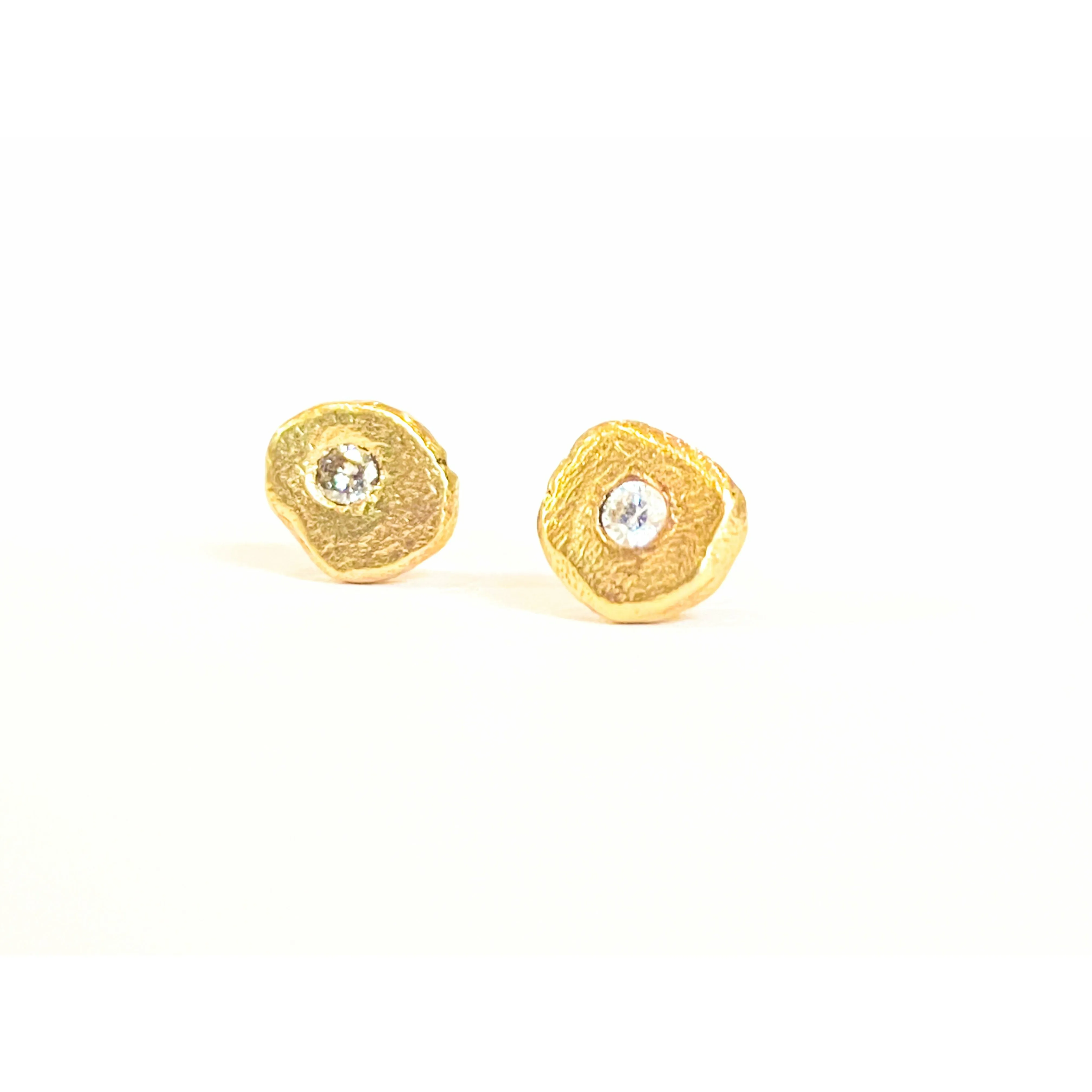 Textured Diamond /stud Earrings